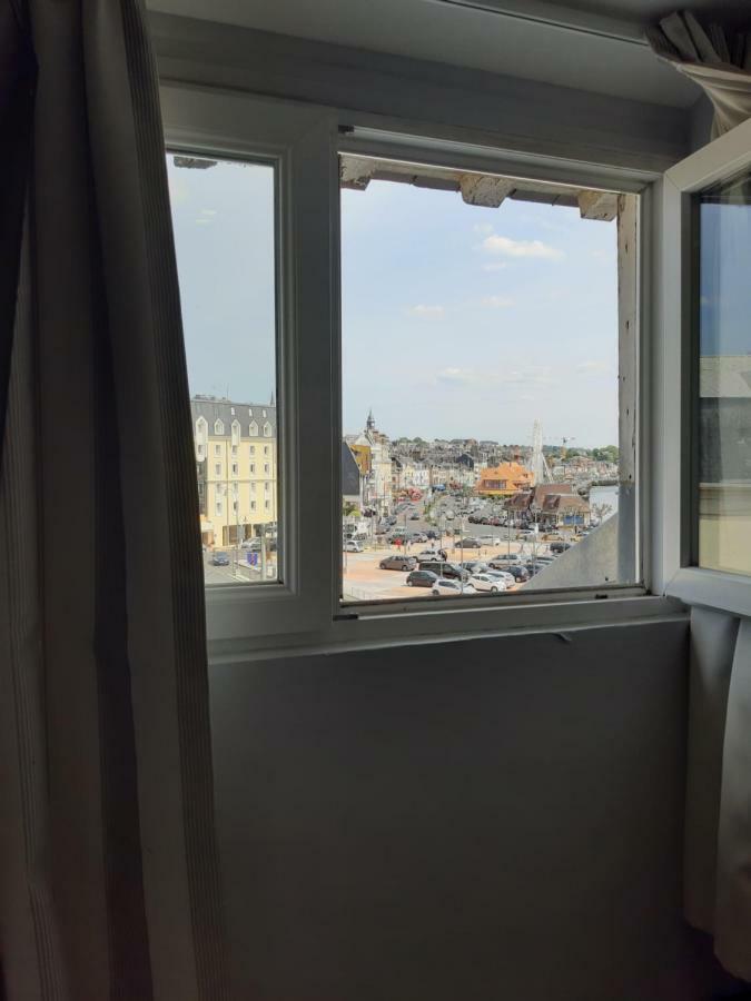 Hotel Les Embruns Trouville-sur-Mer Exterior foto